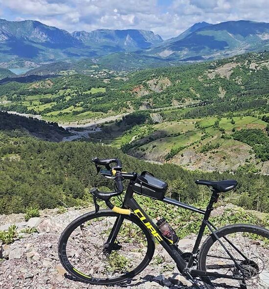 Panoramic Escape: Tirana to Murizi Tunnel